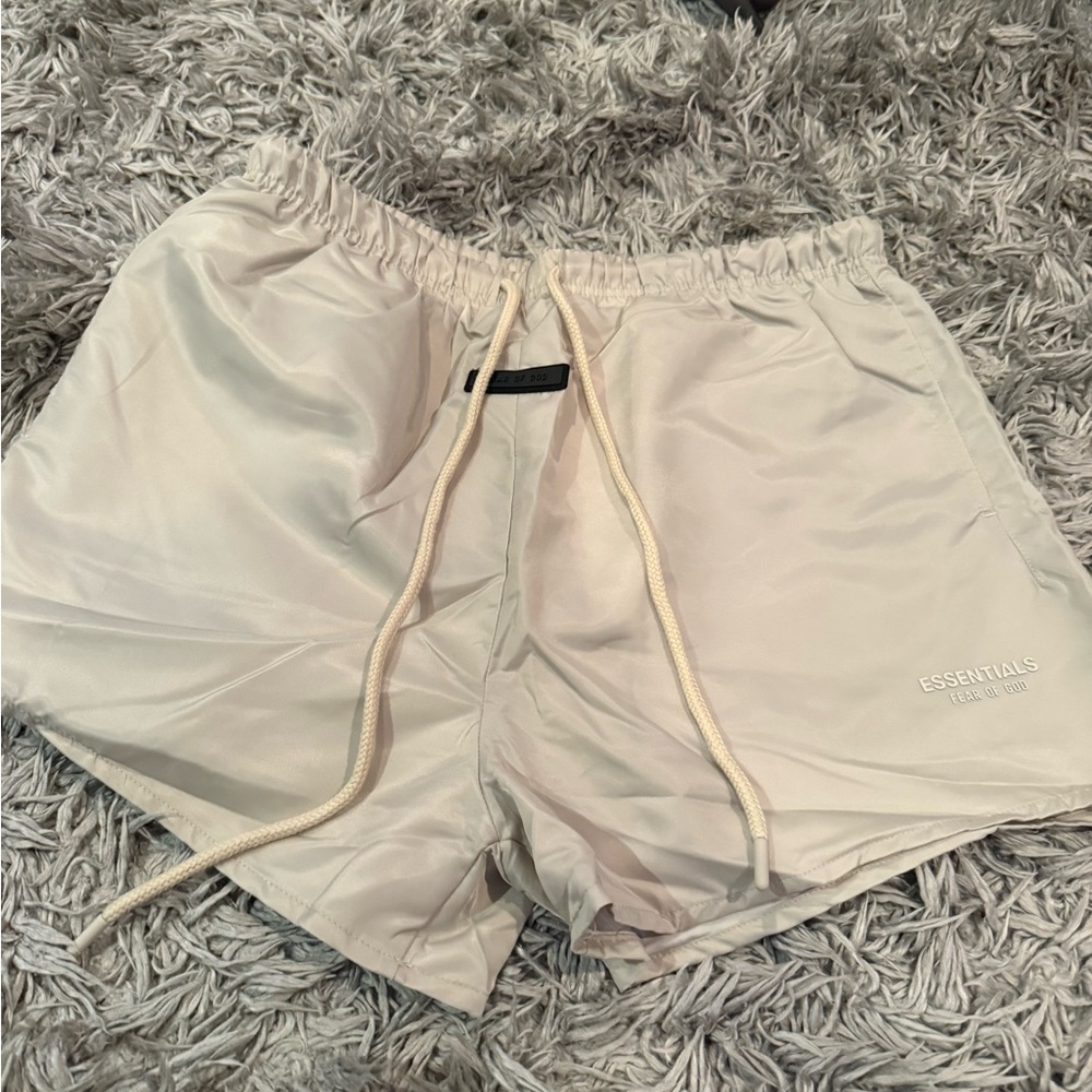 Essentials Running Shorts silver cloud color Size medium